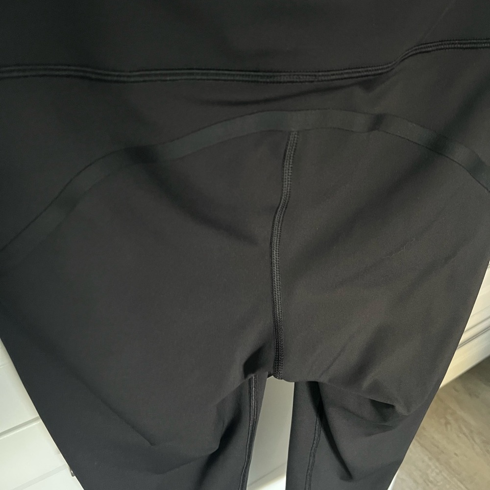 L-84 🍋 Lululemon 🍋 Smooth Stride Crop Black - Picture 8 of 8